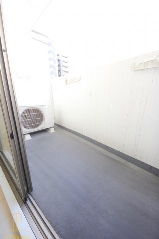 バルコニー　APRILE南森町