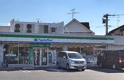 コンビニ　ファミリーマート 辻畑町店（コンビニ）まで535m