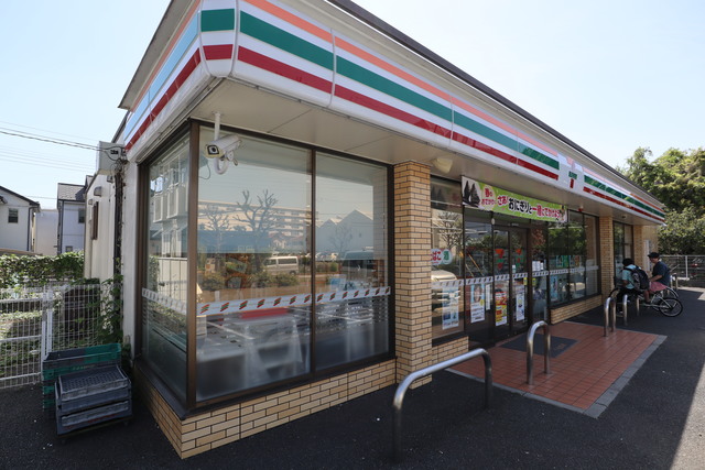 コンビニ　セブンイレブン南流山6丁目店（コンビニ）まで2195m