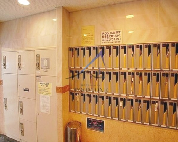 その他共有部分　宅配ボックスと集合ポストです。