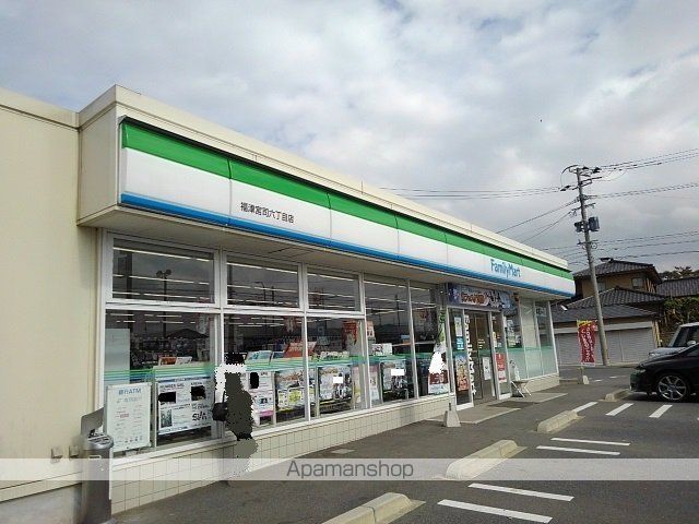 コンビニ　ファミリーマート福津宮司６丁目（コンビニ）まで92m