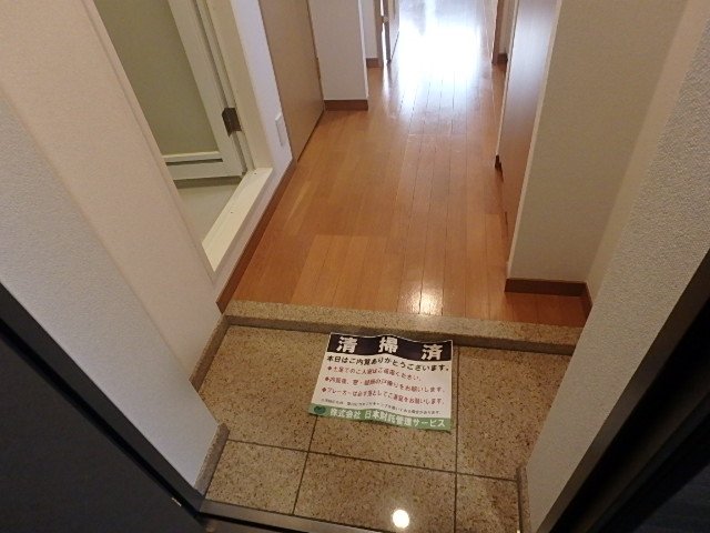 玄関　明るい玄関です