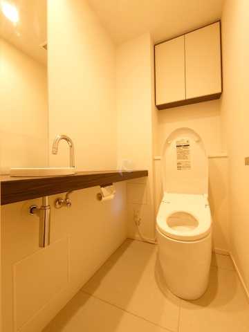 トイレ　ザ・パークハウス恵比寿南