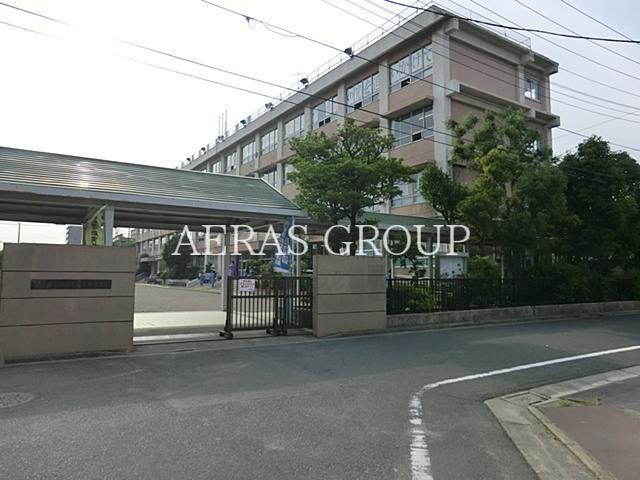 中学校　葛飾区立一之台中学校（中学校）まで569m