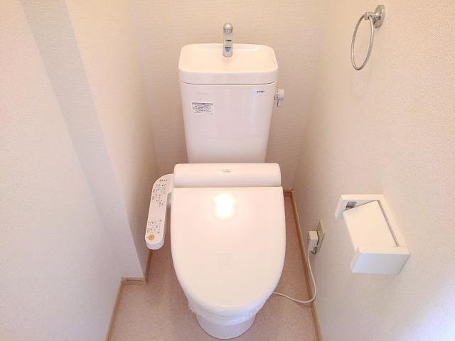 トイレ　落ち着いたトイレです