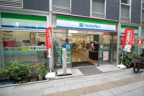 コンビニ　ファミリーマート 板橋本町北店（コンビニ）まで458m