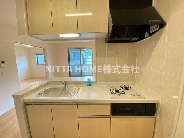 キッチン　２口コンロのカウンターキッチンを設置◎