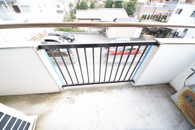 バルコニー　～今日は干すぞー～別号室参考写真