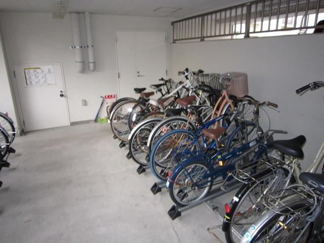 駐車場　駐輪場