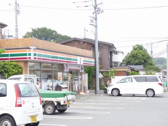 コンビニ　セブンイレブン（コンビニ）まで750m