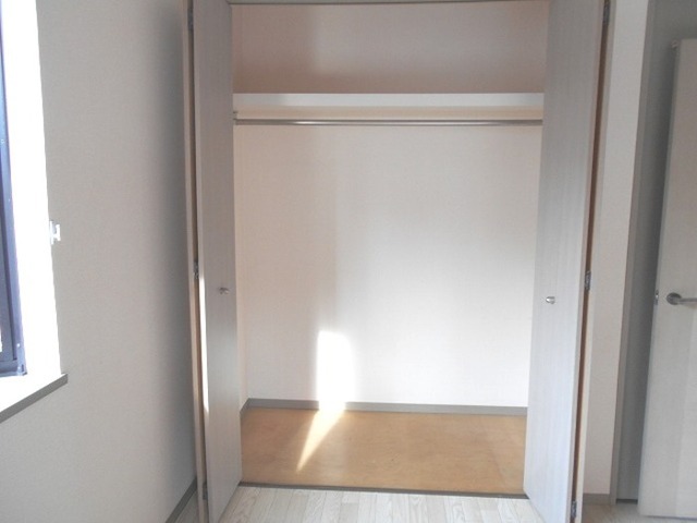 収納　洋室　クローゼット
