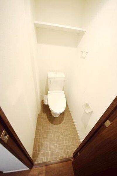 トイレ　※別部屋の参考写真です。