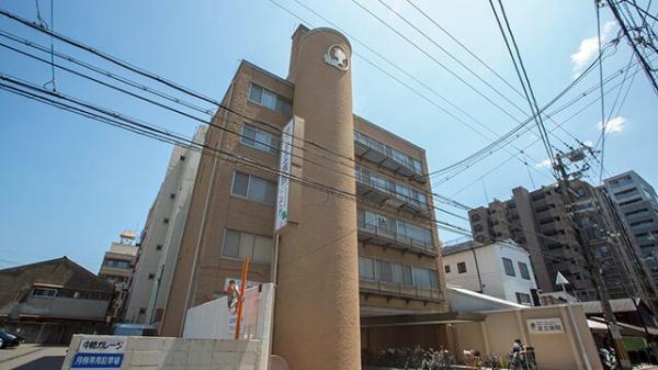 病院　医療法人財団足立病院（病院）まで853m