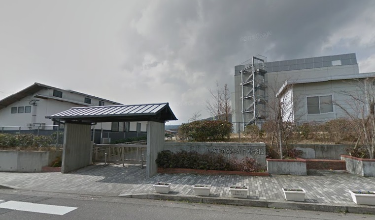 小学校　鳥栖市立弥生が丘小学校（小学校）まで747m