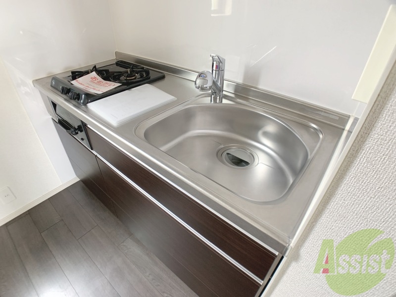 キッチン　キッチンには２口のコンロが設置済みです。