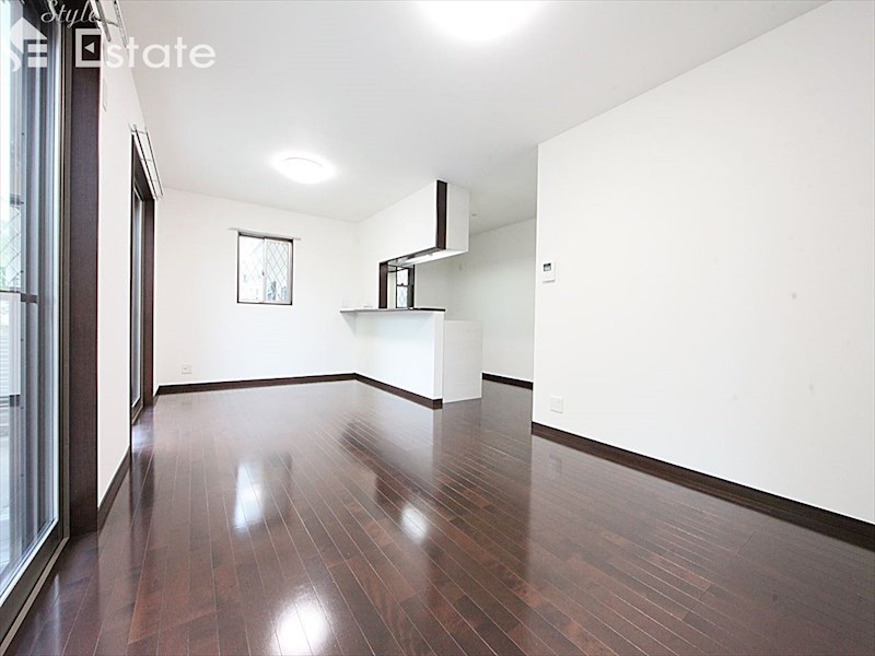 居室・リビング　内装