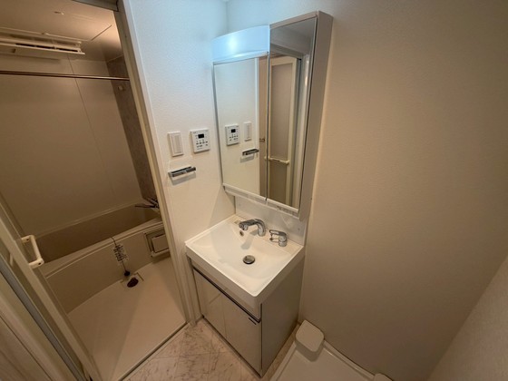 洗面設備　※別部屋の写真です