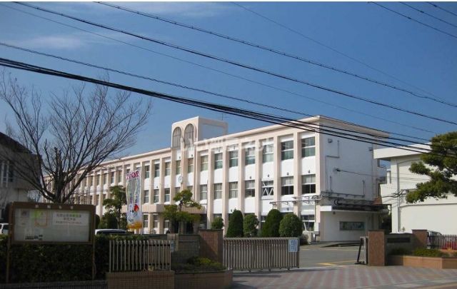 高校・高専　和歌山県立那賀高等学校（高校・高専）まで646m