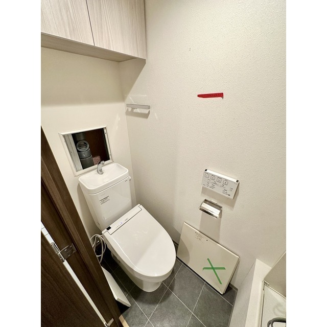 トイレ　※別部屋の参考写真です。