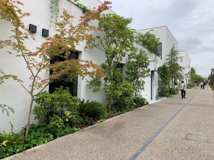 ショッピングセンター　reload(リロード)（ショッピングセンター）まで656m