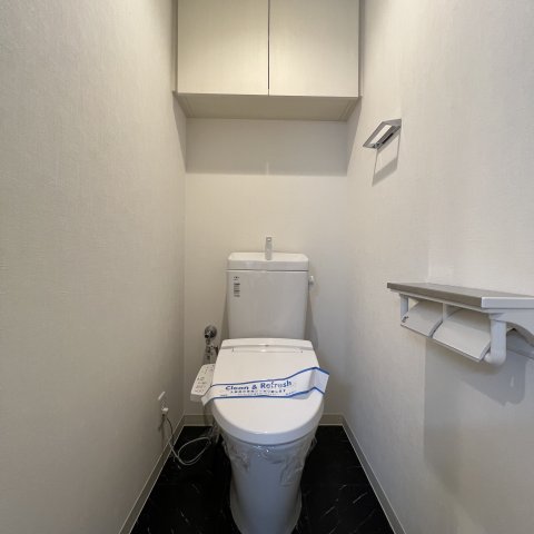 トイレ　同仕様タイプです