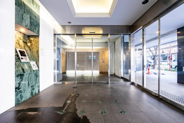 エントランス　エントランス