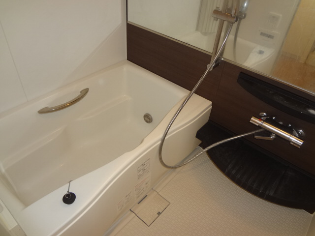 バス・シャワールーム　バス