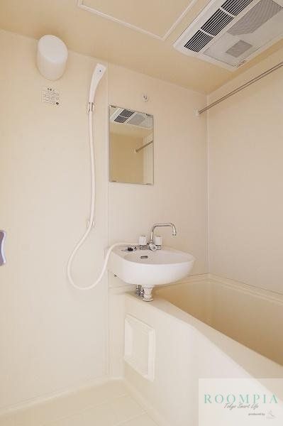 バス・シャワールーム　洗面