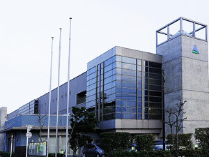 図書館　足立区立花畑図書館（図書館）まで401m