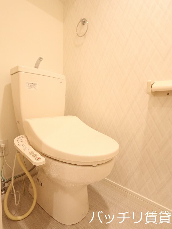 トイレ　画像は同シリーズタイプの為、参考写真になります。