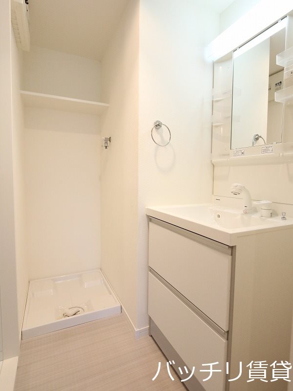 洗面設備　画像は同シリーズタイプの為、参考写真になります。