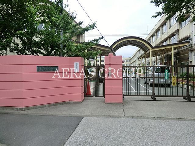 小学校　北区立浮間小学校（小学校）まで534m