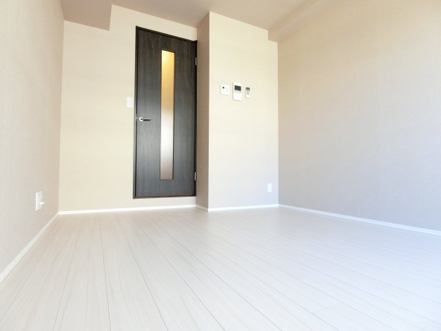 居室・リビング　詳細は、RISUMO江坂本店→06-6155-7137まで♪