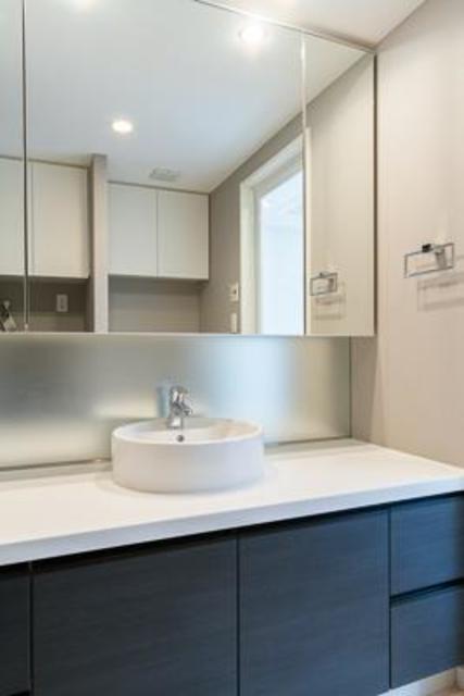 洗面設備　※写真は同タイプ住戸です。