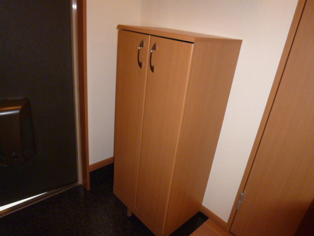 玄関　シューズボックス