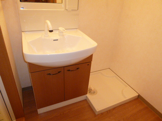 洗面設備　洗髪せ面化粧台