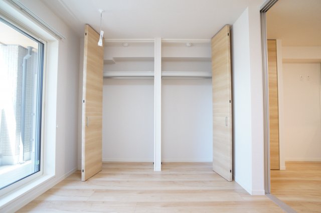 その他部屋・スペース　寝室の収納は大容量収納がうれしい！