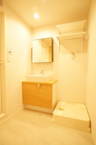 洗面設備　洗濯機はもちろん室内置き♪