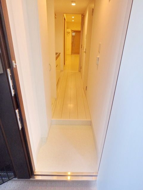 その他　★玄関から玄関ホール★