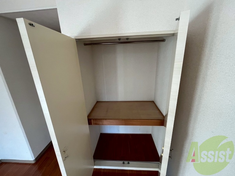 収納　クローゼットがありました。お洋服や荷物はここへ