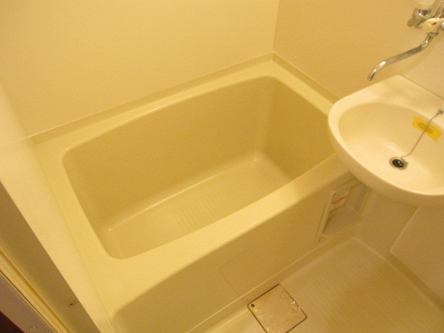 バス・シャワールーム　羌翫？