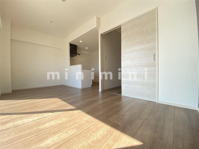 居室・リビング　※写真は別号室のものですので現状優先とさせていただきます