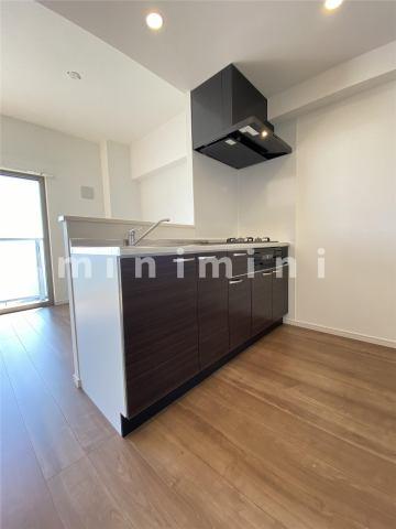 居室・リビング　※写真は別号室のものですので現状優先とさせていただきます