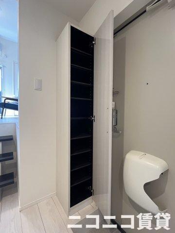 玄関　モデルルームの為、現状を優先致します。