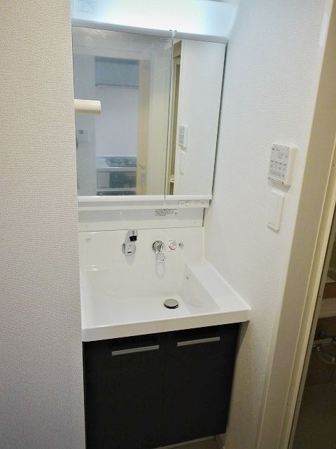 洗面設備　★独立洗面台★