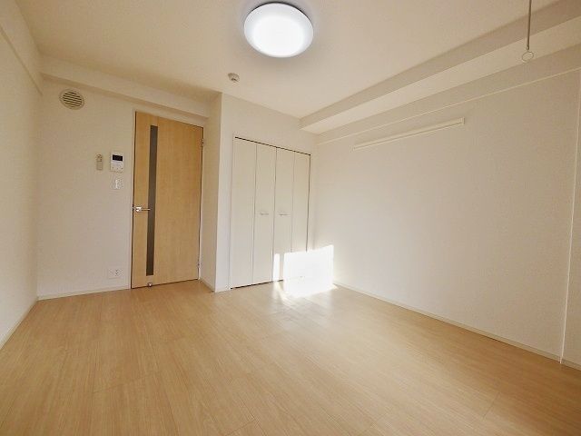 居室・リビング　★7帖のフローリングのお部屋★