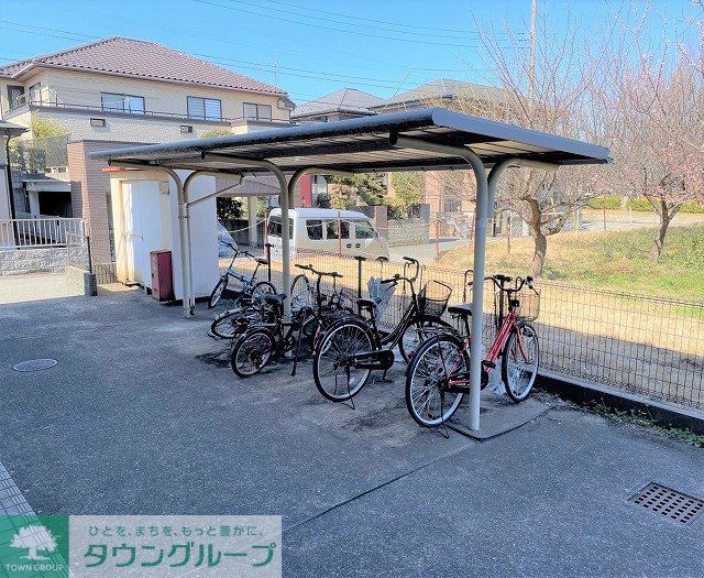 その他共有部分　屋根付き駐輪場