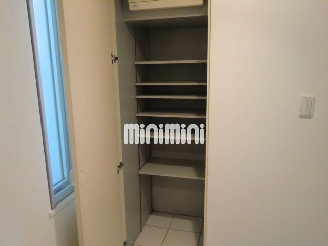 玄関　シューズボックス