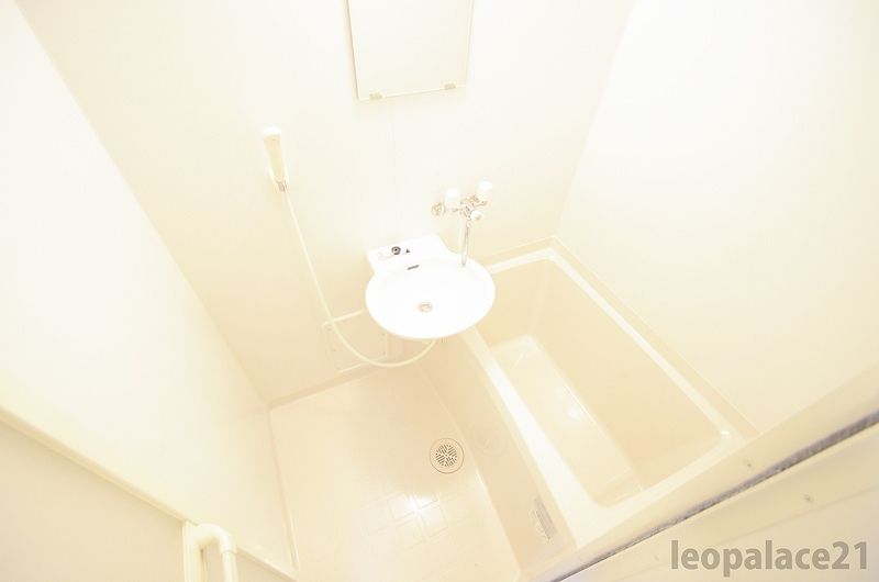 バス・シャワールーム　洗面