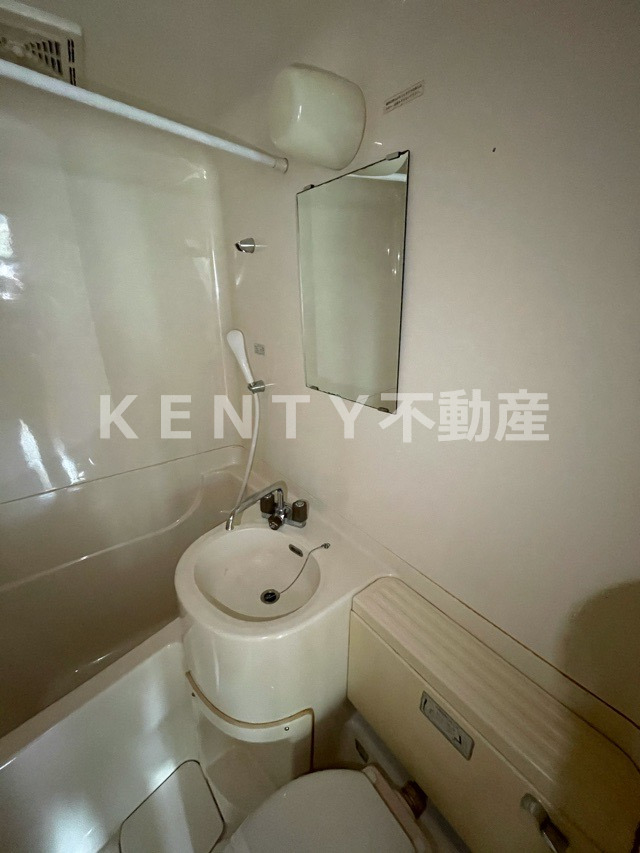 洗面設備　脱衣スペースもあります